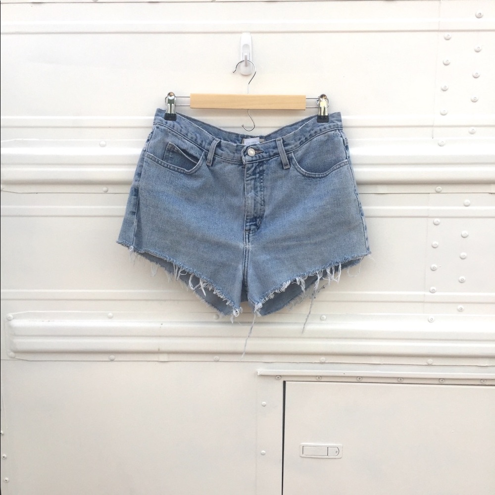Guess vintage distressed jean shorts